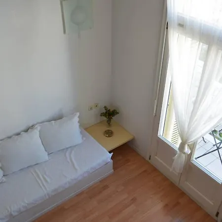 شقة Cozy Loft In B إرموبولّي